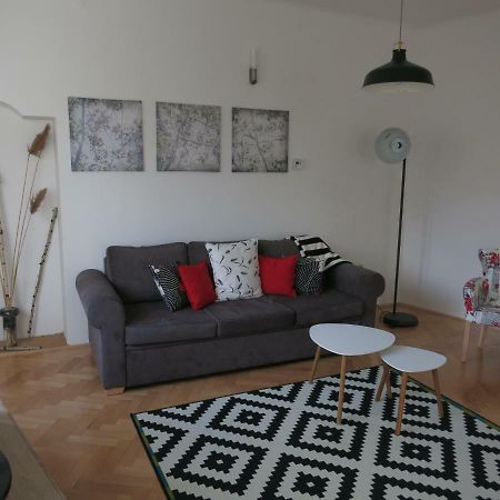 The Riverside Apartment - Downtown Sarajevo Exterior photo